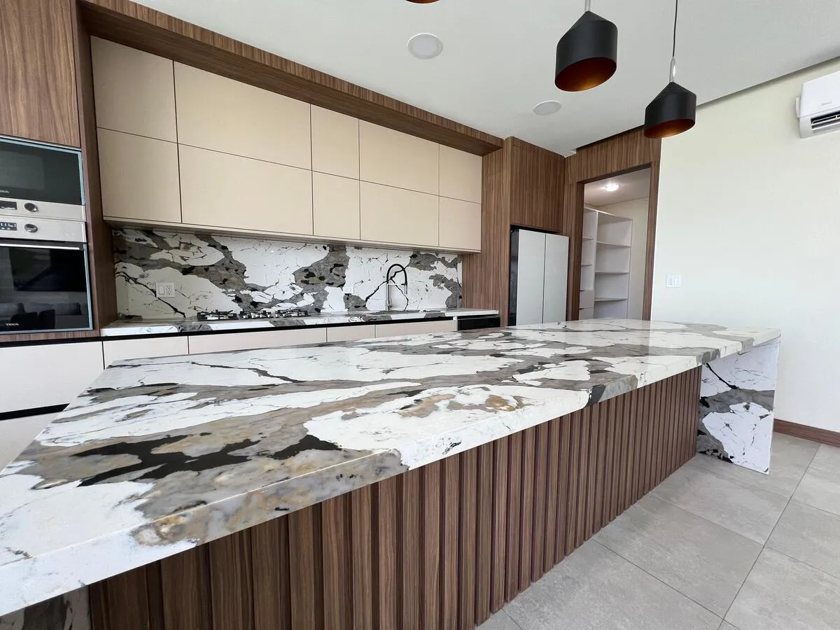 Alma Nova Home For Sale Picture 7