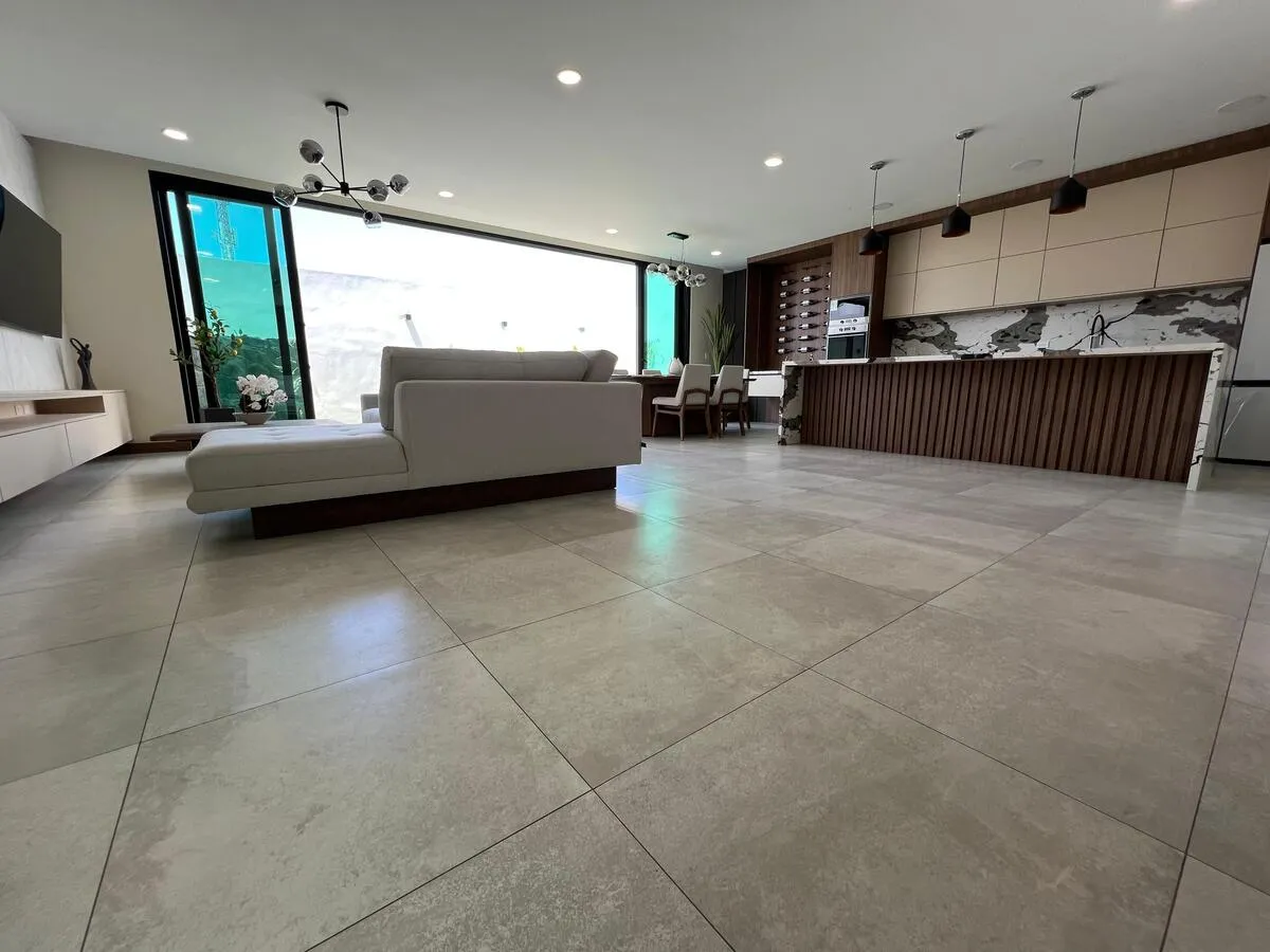 Alma Nova Home For Sale Picture 10