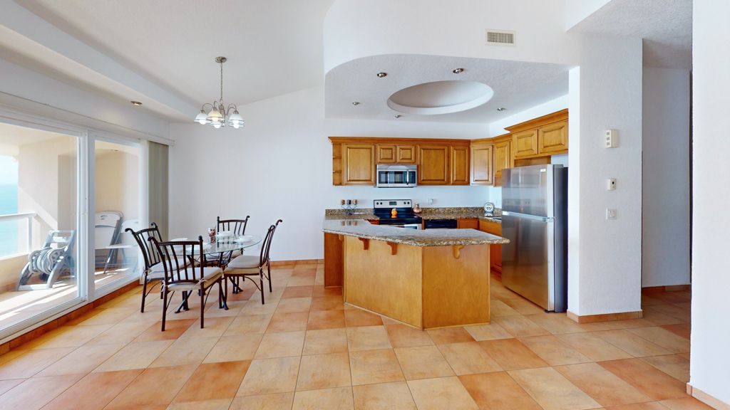 La Jolla Condominium For Sale Picture 5