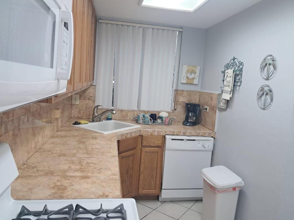 La Paloma Home For Sale Picture 8