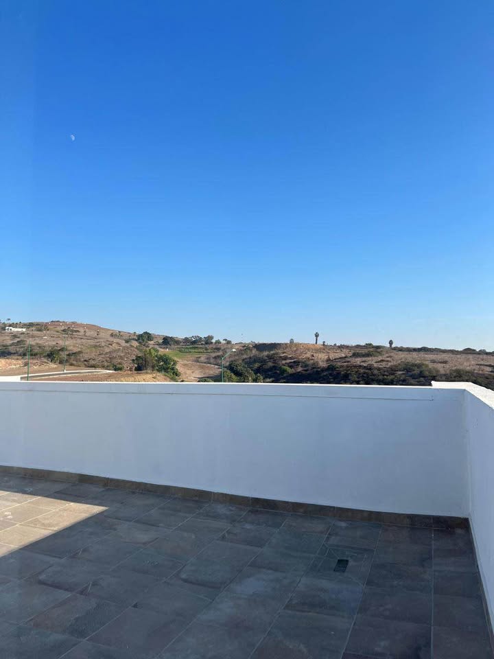 La Paloma Home For Sale Picture 10