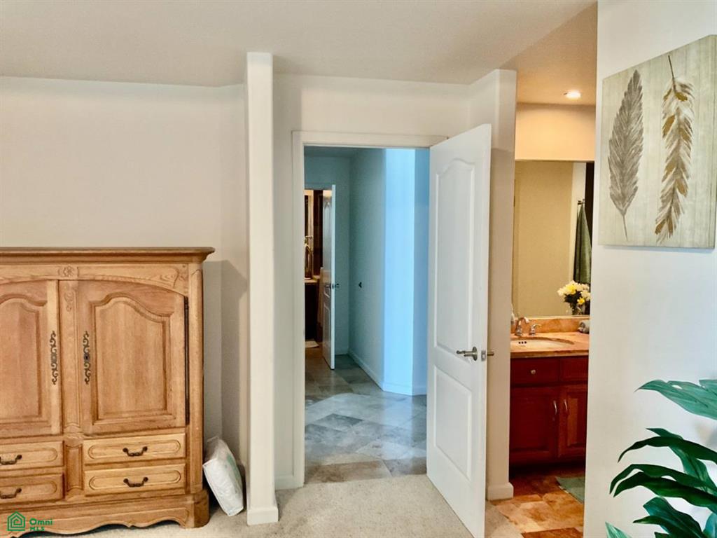 Riviera Condominium Tower Condominium For Sale Picture 4