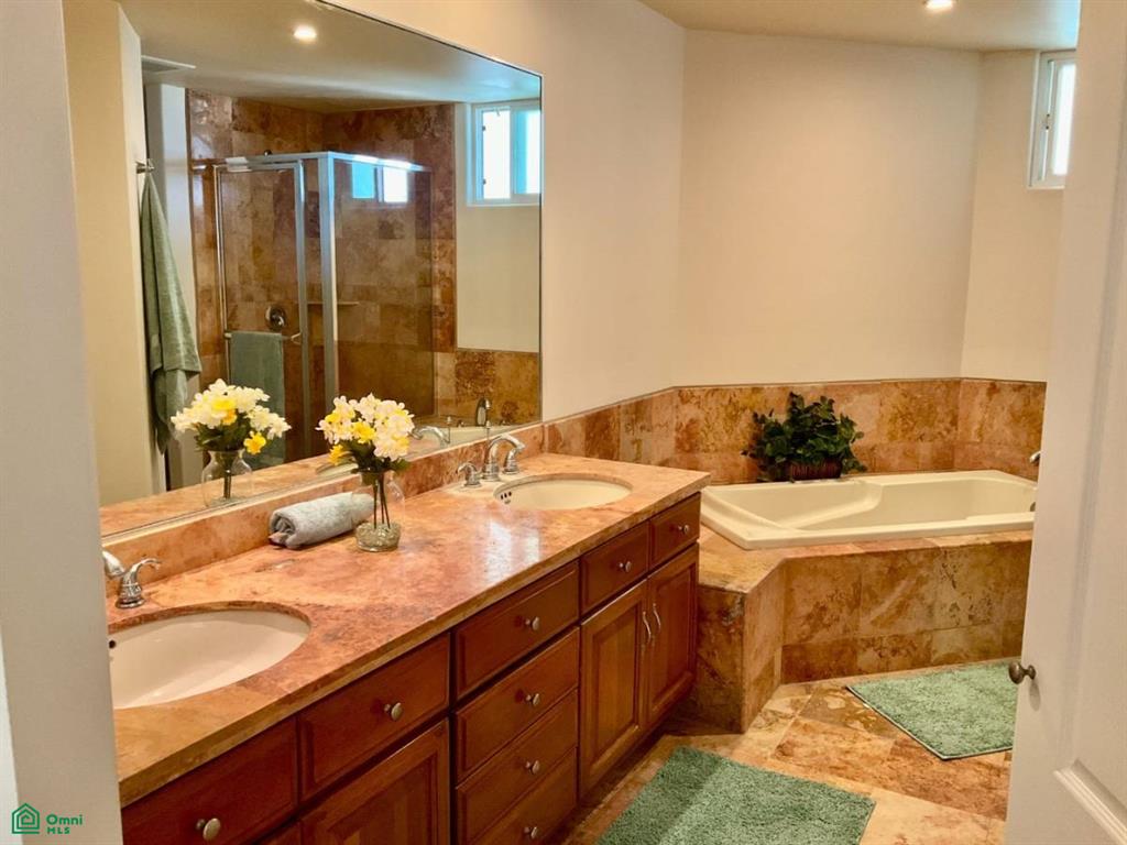 Riviera Condominium Tower Condominium For Sale Picture 6
