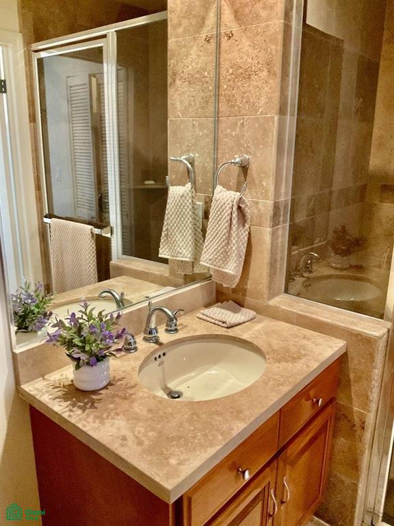 Riviera Condominium Tower Condominium For Sale Picture 10