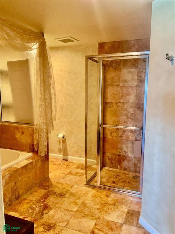Riviera Condominium Tower Condominium For Sale Picture 10