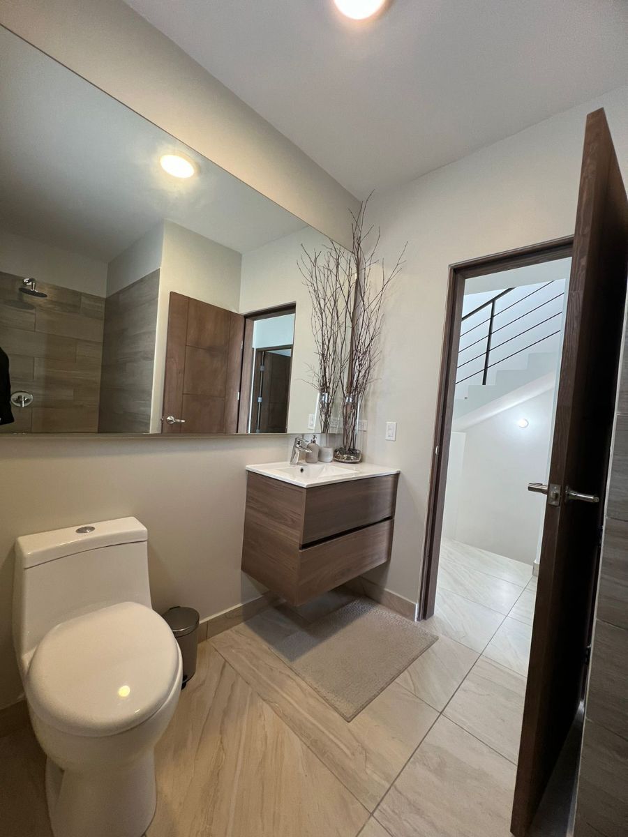 San Marino Home For Sale Picture 10