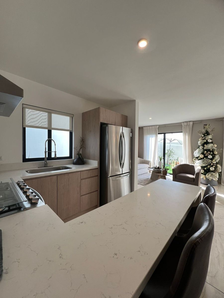 San Marino Home For Sale Picture 10