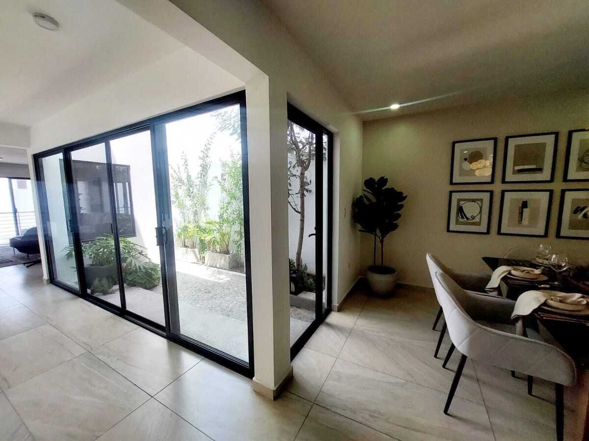 San Marino Home For Sale Picture 10