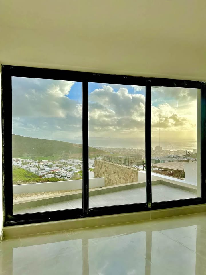Villa Mar Home For Sale Picture 8