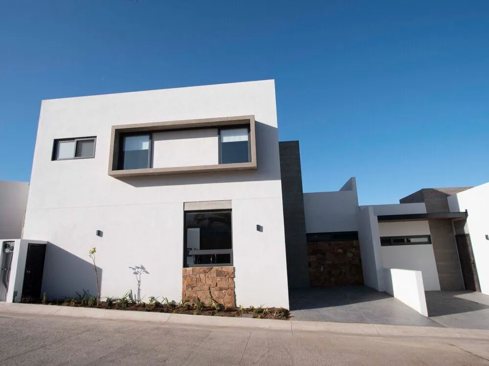 Plaza Del Mar Home For Sale Picture 4
