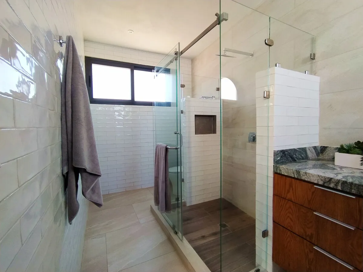 Plaza Del Mar Home For Sale Picture 10
